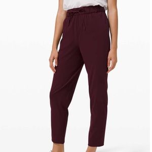 Lululemon - Keep Moving 7/8 Pant - Cassis